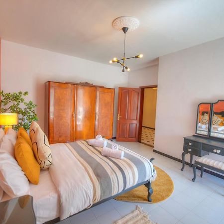 Beautifully Furnished Seafront 4 Bedrooms Goslm-4 Sliema Eksteriør billede