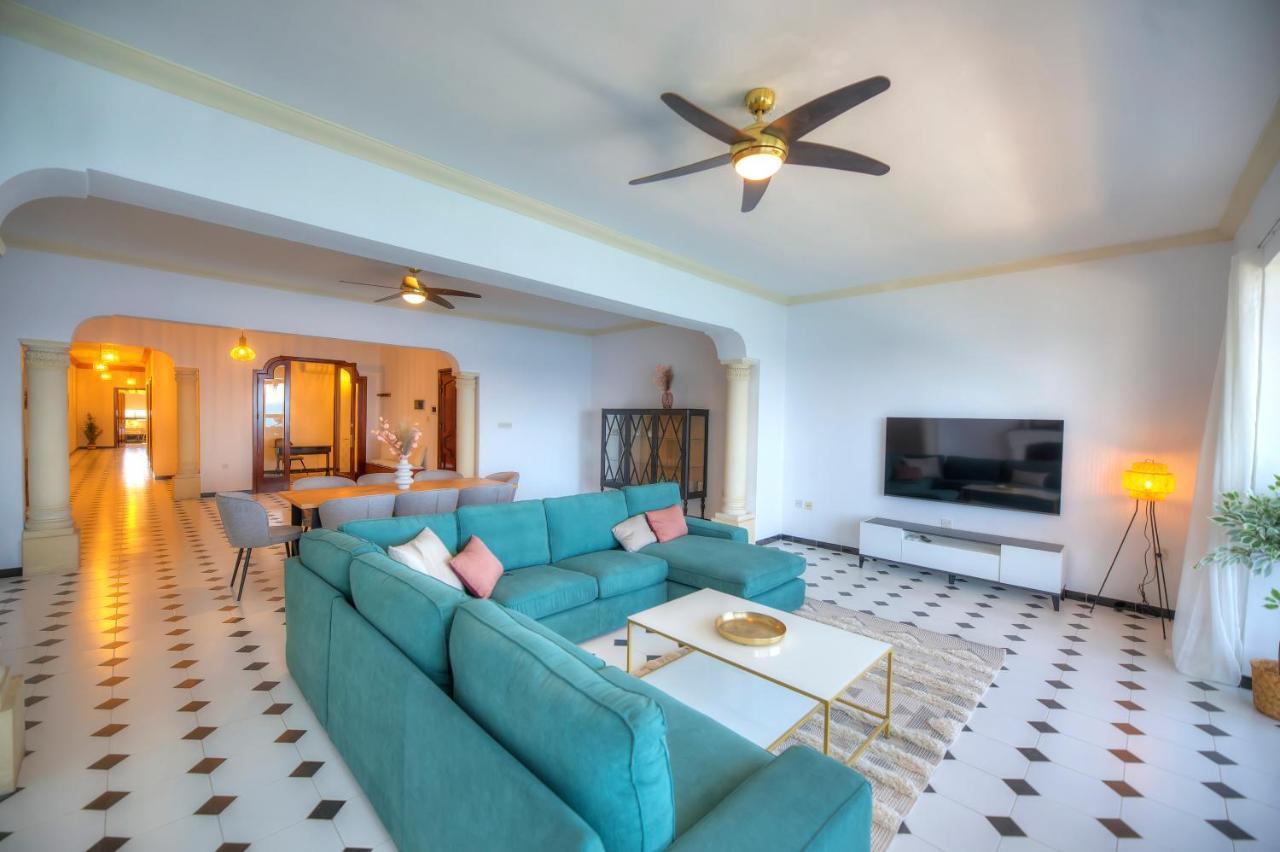 Beautifully Furnished Seafront 4 Bedrooms Goslm-4 Sliema Eksteriør billede