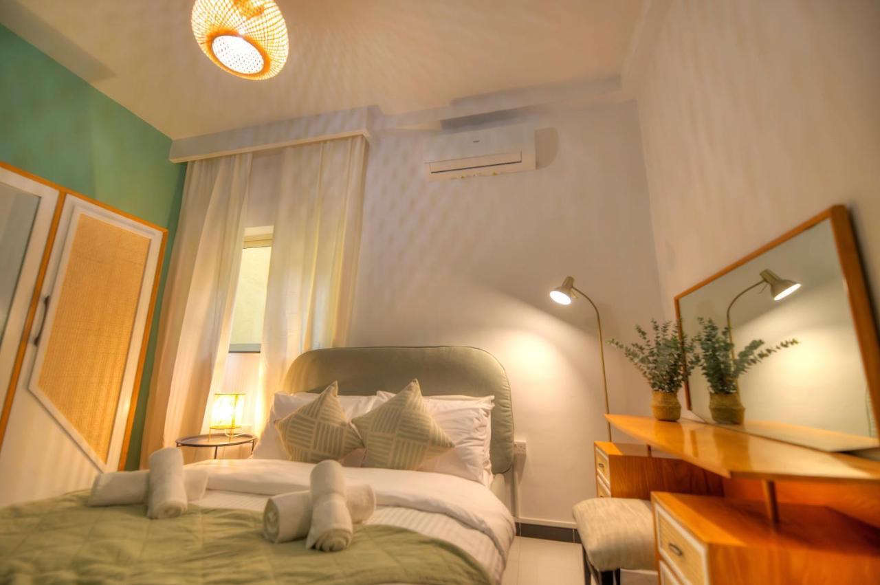 Beautifully Furnished Seafront 4 Bedrooms Goslm-4 Sliema Eksteriør billede