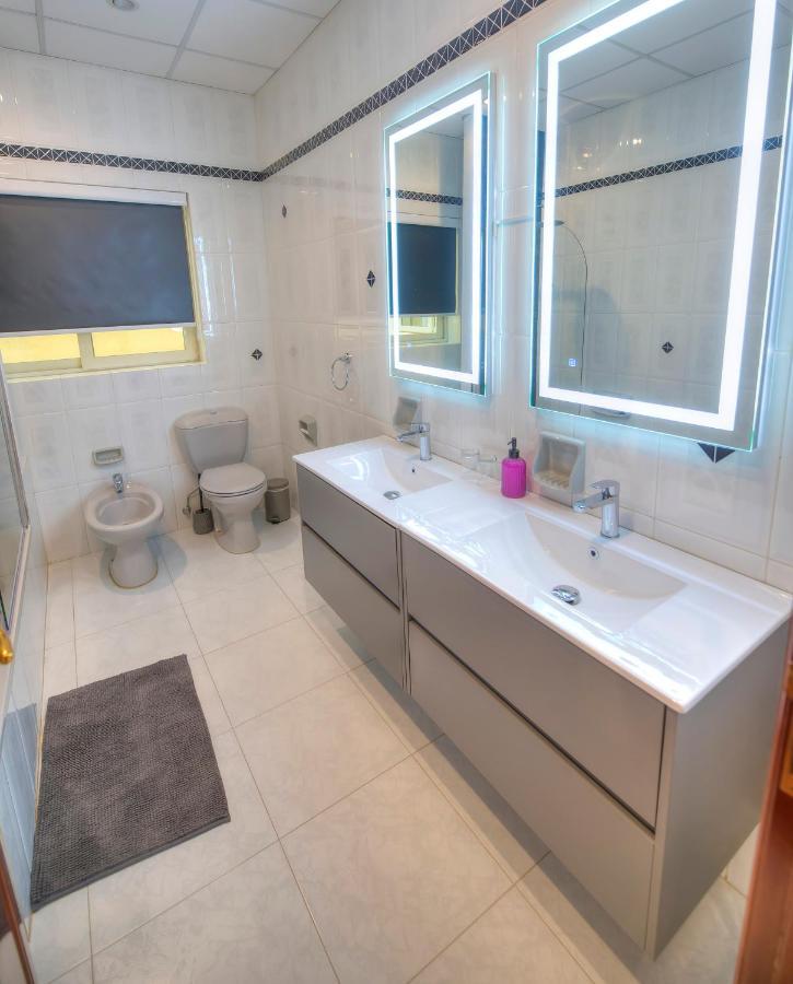 Beautifully Furnished Seafront 4 Bedrooms Goslm-4 Sliema Eksteriør billede