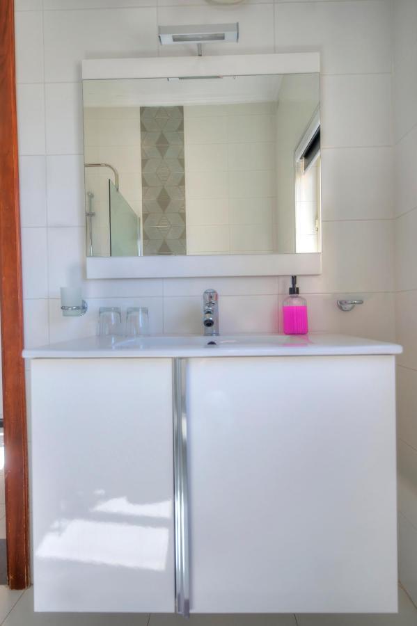 Beautifully Furnished Seafront 4 Bedrooms Goslm-4 Sliema Eksteriør billede