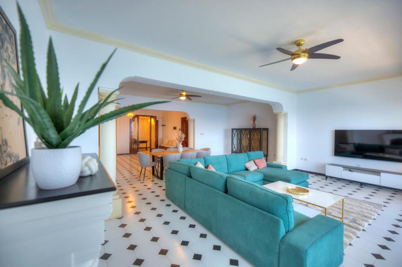 Beautifully Furnished Seafront 4 Bedrooms Goslm-4 Sliema Eksteriør billede