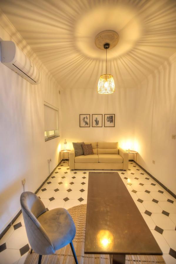Beautifully Furnished Seafront 4 Bedrooms Goslm-4 Sliema Eksteriør billede