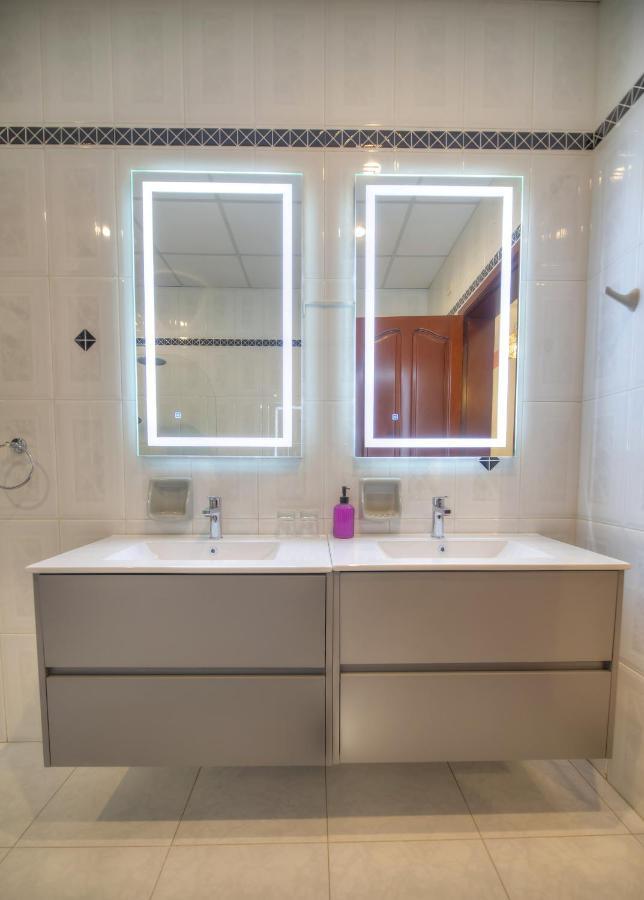 Beautifully Furnished Seafront 4 Bedrooms Goslm-4 Sliema Eksteriør billede