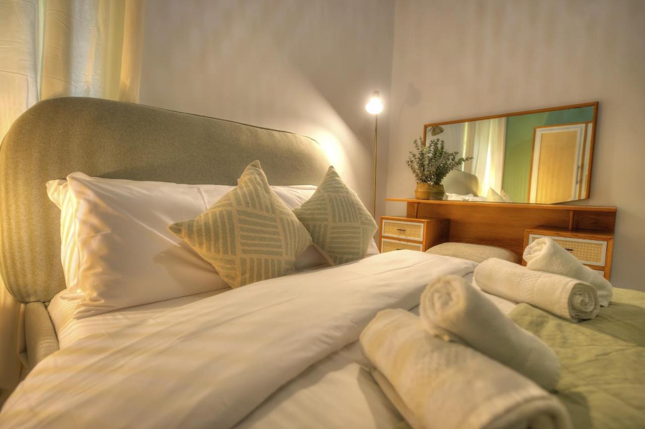 Beautifully Furnished Seafront 4 Bedrooms Goslm-4 Sliema Eksteriør billede
