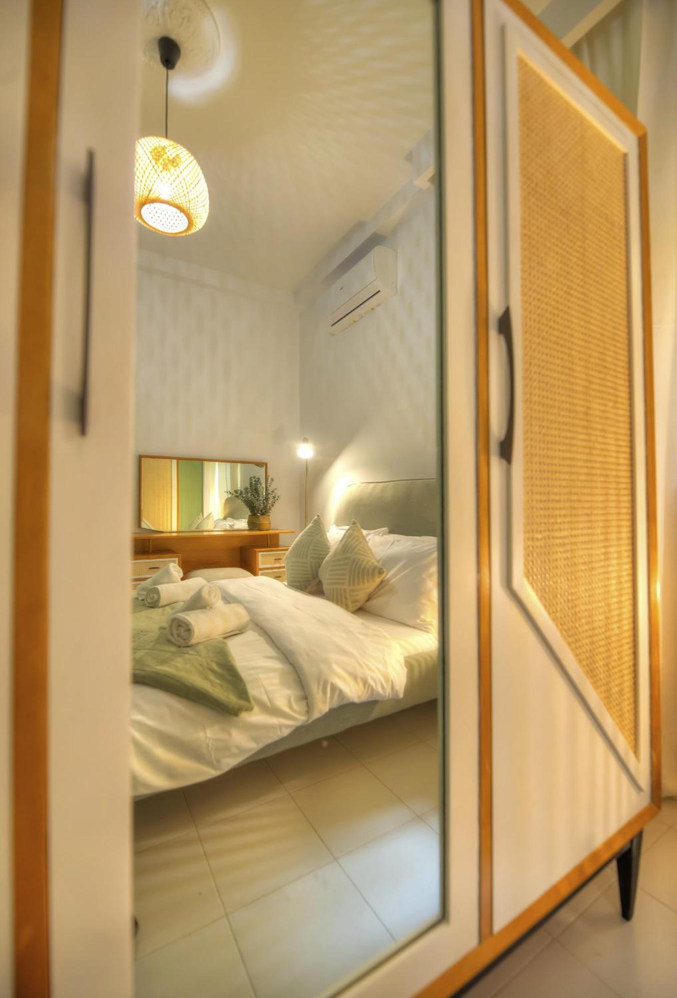 Beautifully Furnished Seafront 4 Bedrooms Goslm-4 Sliema Eksteriør billede
